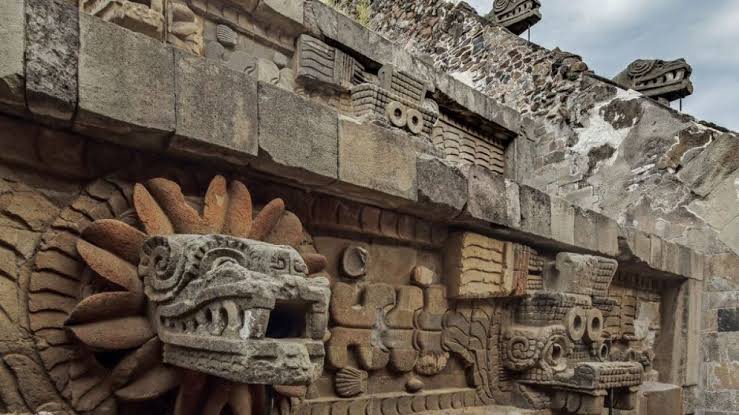 Templo de la serpiente emplumada